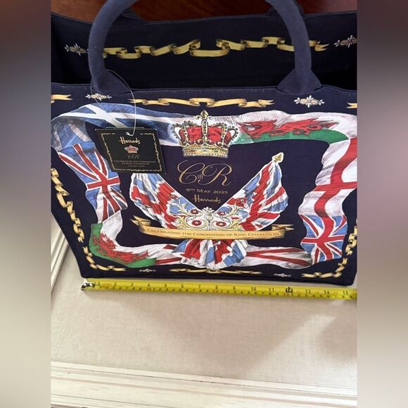 Harrod's King Charles III Coronation Book Tote Style Bag Navy L NWT - Picture 4 of 7
